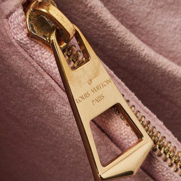 Louis Vuitton Magnolia Damier Canvas Clapton Crossbody Bag - Picture 11 of 12